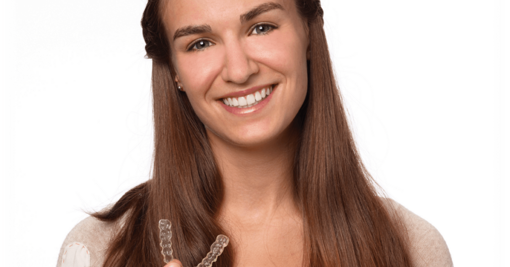 Mail-Order-Aligners-vs.-Invisalign®